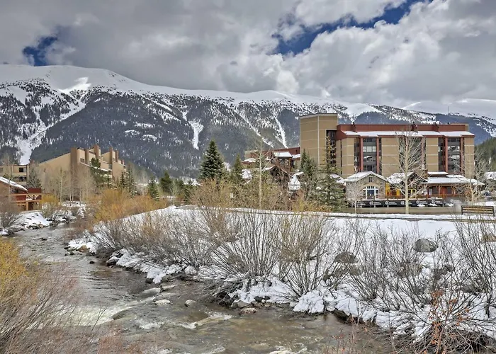 Walk To American Eagle Lift: